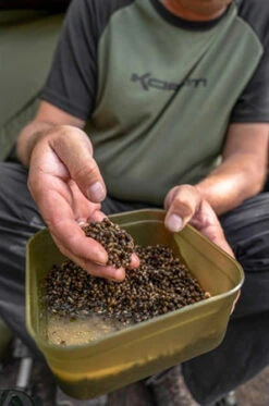 Korum Bait Tub Bait Box -Korum de1738d5ad73b0af